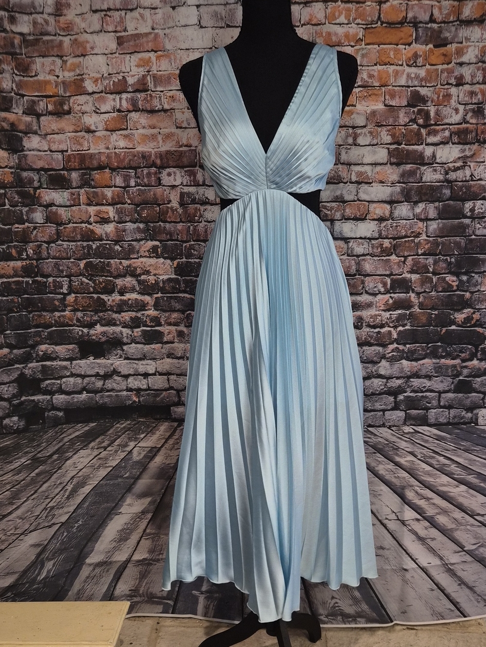 Abercrombie & Fitch Light Blue Pleated V-Neck Maxi Dress